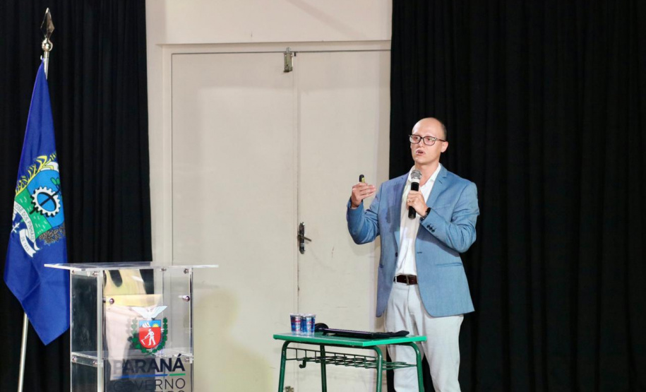 O município de São José dos Pinhais será mais uma cidade-polo da agência do Governo do Estado de promoção e prospecção de novos negócios e investimentos. Termo de cooperação entre a Invest Paraná e o município foi assinado nesta quarta-feira (24).