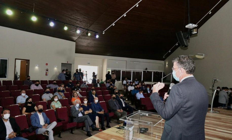 O município de São José dos Pinhais será mais uma cidade-polo da agência do Governo do Estado de promoção e prospecção de novos negócios e investimentos. Termo de cooperação entre a Invest Paraná e o município foi assinado nesta quarta-feira (24).