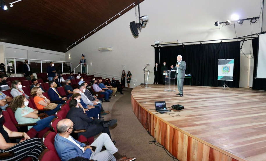 O município de São José dos Pinhais será mais uma cidade-polo da agência do Governo do Estado de promoção e prospecção de novos negócios e investimentos. Termo de cooperação entre a Invest Paraná e o município foi assinado nesta quarta-feira (24).