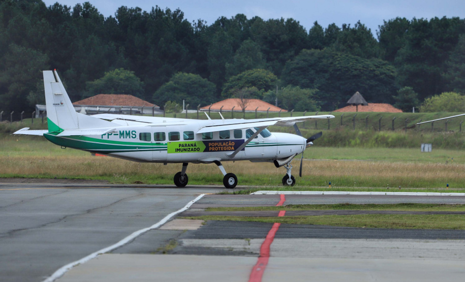 Distribuição das novas doses de vacinas contra a Covid-19 para as 22 Regionais de Saúde.  -  Curitiba, 25/02/2021  -  Foto: José Fernando Ogura/AEN