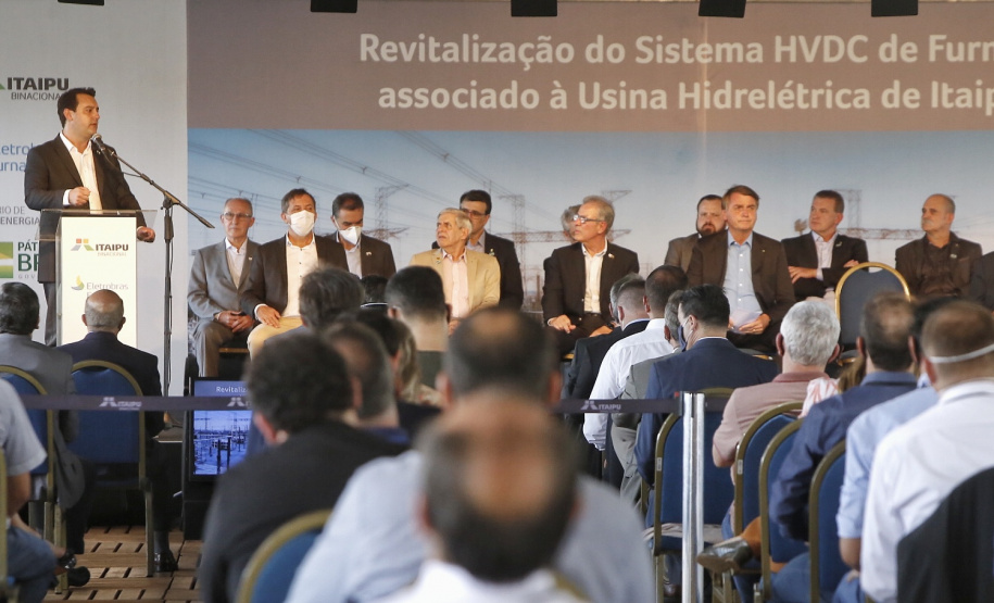 Governador Carlos Massa Ratinho Junior e presidente Jair Bolsonaro participam do evento de lançamento da revitalização do sistema elétrico de alta tensão de Furnas.   -  Foz do Iguaçu, 25/02/2021  - Foto Gilson Abreu/AEN