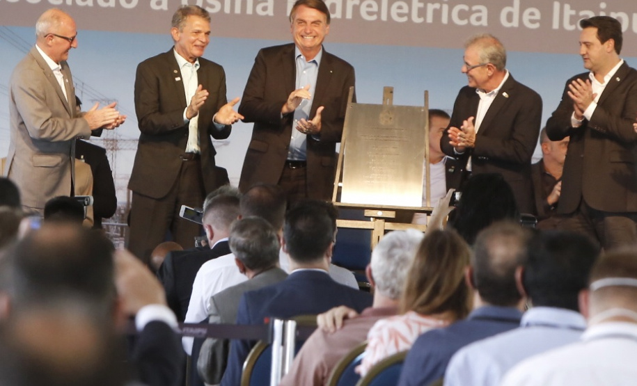 Governador Carlos Massa Ratinho Junior e presidente Jair Bolsonaro participam do evento de lançamento da revitalização do sistema elétrico de alta tensão de Furnas.   -  Foz do Iguaçu, 25/02/2021  - Foto Gilson Abreu/AEN