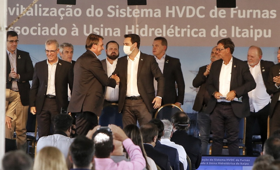 Governador Carlos Massa Ratinho Junior e presidente Jair Bolsonaro participam do evento de lançamento da revitalização do sistema elétrico de alta tensão de Furnas.   -  Foz do Iguaçu, 25/02/2021  - Foto Gilson Abreu/AEN