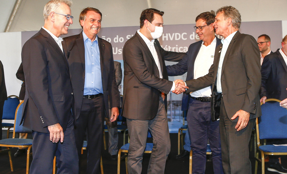 Governador Carlos Massa Ratinho Junior e presidente Jair Bolsonaro participam do evento de lançamento da revitalização do sistema elétrico de alta tensão de Furnas.   -  Foz do Iguaçu, 25/02/2021  - Foto: Jonathan Campos/AEN