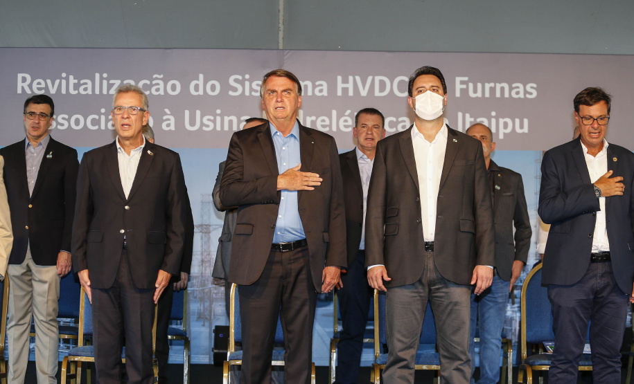 Governador Carlos Massa Ratinho Junior e presidente Jair Bolsonaro participam do evento de lançamento da revitalização do sistema elétrico de alta tensão de Furnas.   -  Foz do Iguaçu, 25/02/2021  - Foto: Jonathan Campos/AEN