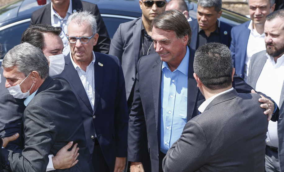Governador Carlos Massa Ratinho Junior e presidente Jair Bolsonaro participam do evento de lançamento da revitalização do sistema elétrico de alta tensão de Furnas.   -  Foz do Iguaçu, 25/02/2021  - Foto: Jonathan Campos/AEN