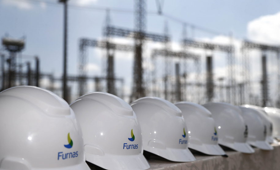Governador Carlos Massa Ratinho Junior e presidente Jair Bolsonaro participam do evento de lançamento da revitalização do sistema elétrico de alta tensão de Furnas.   -  Foz do Iguaçu, 25/02/2021  - Foto: Jonathan Campos/AEN