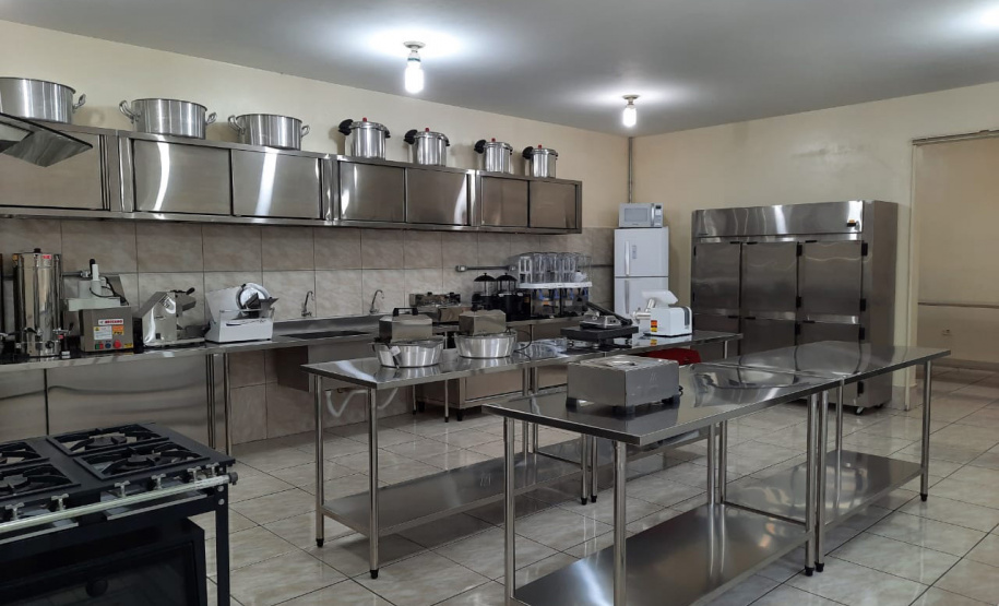 A população em situação de vulnerabilidade social de Sertaneja, no Norte do Paraná, ganhou nesta quinta-feira (25) um reforço para melhorar a segurança alimentar e nutricional