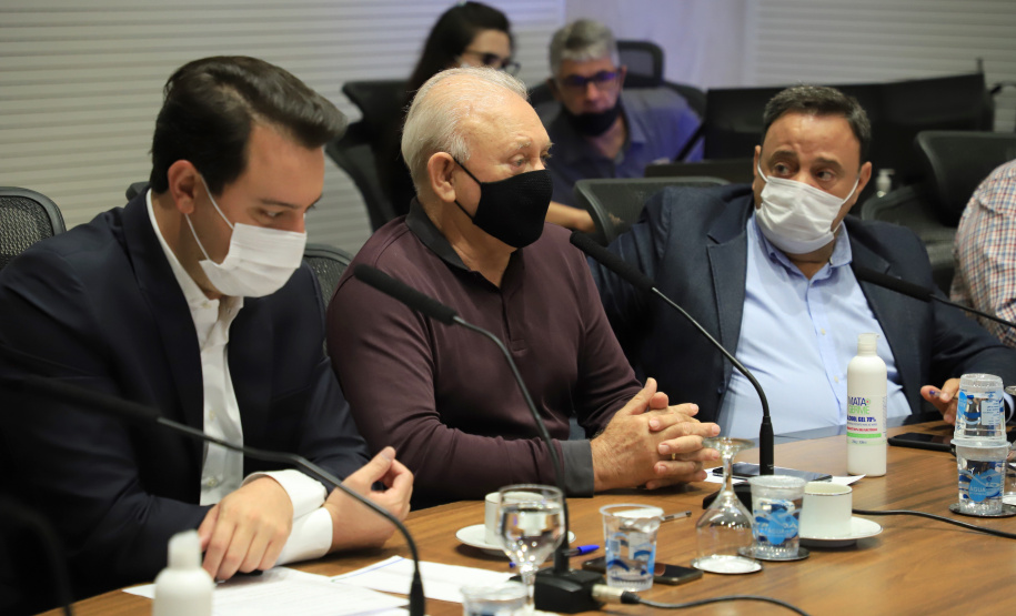 Governador Carlos Massa Ratinho Junior durante reunião virtual com deputados sobre o cenário da pandemia da Covid-19 e as novas medidas restritivas a serem adotadas pelo Estado. - Curitiba, 26/02/2021 - Foto: José Fernando Ogura/AEN