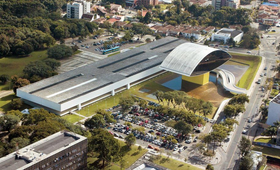 Museu Oscar Niemeyer (MON) fecha temporariamente ao público a partir de sábado, dia 27/2. O Decreto tem validade até 8/3, podendo ser prorrogado. Foto: Divulgação MON