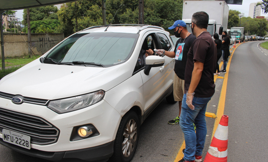 As forças policiais do Paraná fiscalizaram 1.333 estabelecimentos comerciais e realizaram 553 ações de dispersão de aglomeração entre a meia-noite de sábado (27) e as 7 horas desta segunda-feira (1º). Foram 138 prisões e 47 adolescentes apreendidos no primeiro final de semana de reforço na fiscalização das medidas de proteção contra a Covid-19. -  Curitiba, 01/03/2021  -  Foto: Divulgação SESP-PR