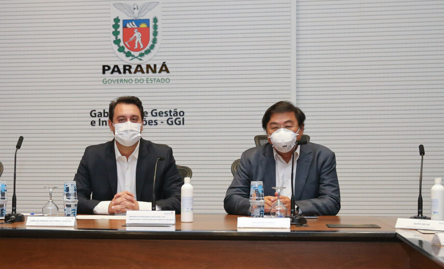 O governador Carlos Massa Ratinho Junior recebe  nesta segunda-feira (01), o presidente da Renault no Brasil, Ricardo Gondo , no Palácio Iguaçu. Foto: Geraldo Bubniak/AEN