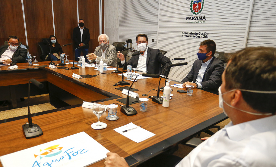 Governador Carlos Massa Ratinho Junior  durante apresentação do Perojeto Aqua Foz  -  Curitiba, 02/03/2021  -  Foto: Jonathan Campos/AEN