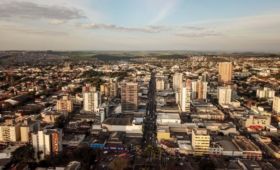 No acumulado de 2021, as administrações municipais já receberam R$ 2,14 bilhões em repasses estaduais. Os depósitos são referentes a repasses de ICMS, IPVA, Fundo de Exportação (FPEX), e royalties do petróleo.
  - Foto: Geraldo Bubniak/AEN