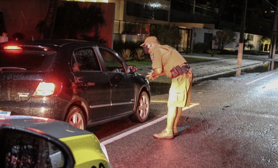 Em seis dias, mais de 3,5 mil estabelecimentos são fiscalizados e 281 presas no Paraná. Curitiba, 05/03/2021 - Foto: Divulgação SESP-PR