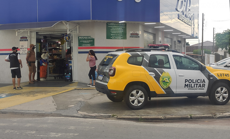 Em oito dias de operação especial e estratégica promovida pela Secretaria de Estado da Segurança Pública, 4.682 estabelecimentos comerciais foram fiscalizados no Paraná, sendo que 199 deles foram interditados e 209 multados. - Curitiba, 07/03/2021  -  Foto: Divulgação SESP-PR