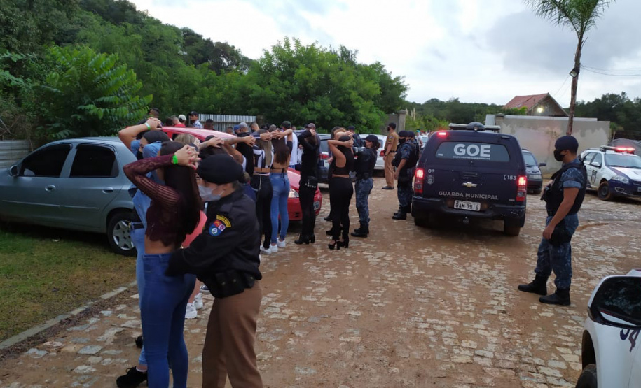 Polícia já prendeu 420 pessoas e interditou 209 pontos comerciais. Foto:SESP