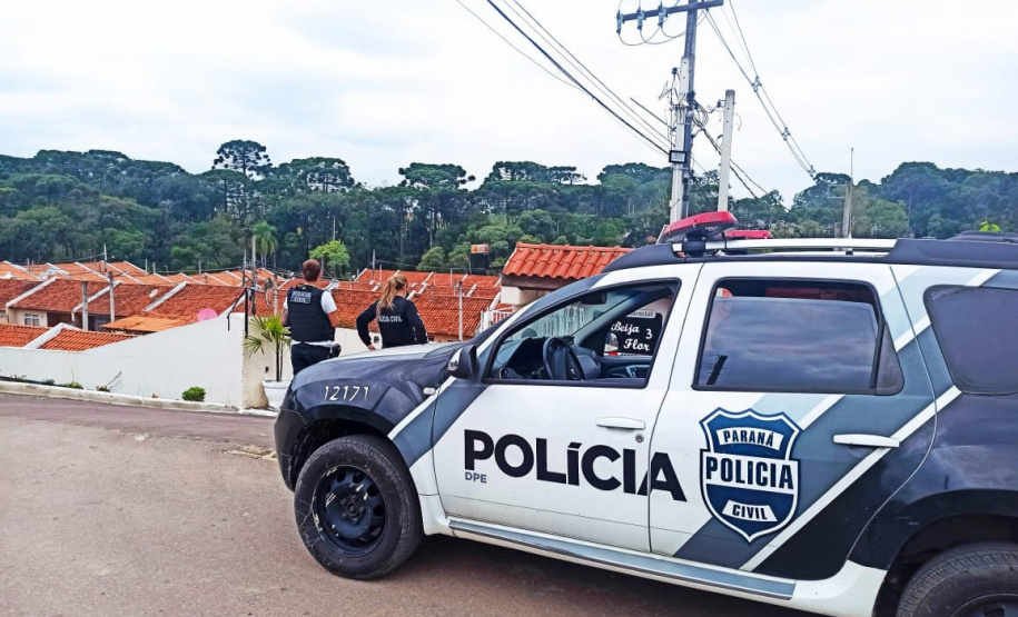 A Polícia Civil do Paraná (PCPR) participou nesta segunda-feira (8) da Operação Resguardo, a maior já realizada no combate a crimes de violência contra a mulher no país e coordenada pelo Ministério da Justiça e Segurança Pública (MJSP), por meio da Secretaria de Operações Integradas (Seopi).  A Operação Resguardo aconteceu simultaneamente nos 26 Estados e no Distrito Federal.  Foto:SESP