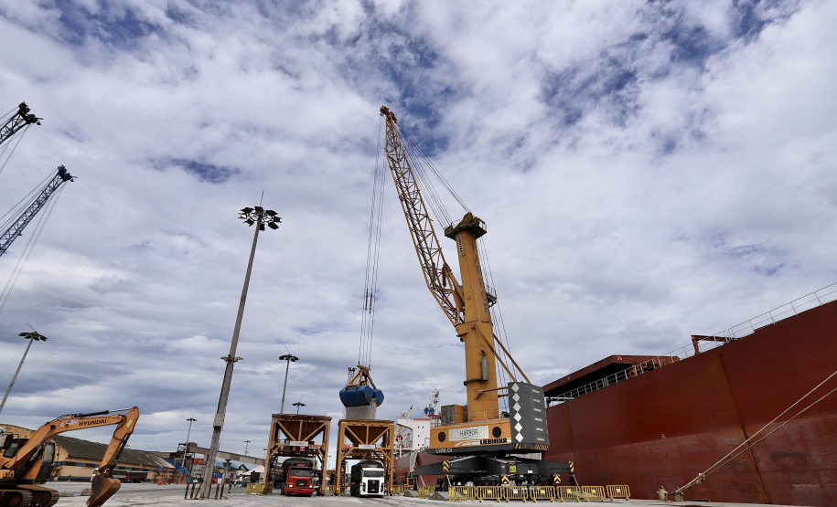 FERTILIZANTES - Foto: Claudio Neves/Portos do Paraná