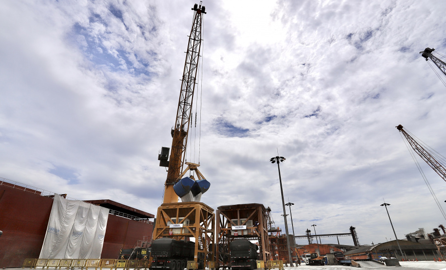 FERTILIZANTES - Foto: Claudio Neves/Portos do Paraná