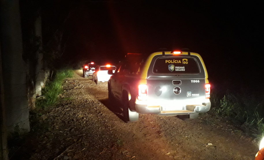 As ações de fiscalização que contaram com apoio de policiais do Paraná resultaram em 26 novas prisões por infrações relacionadas à pandemia entre domingo (7) e segunda-feira (8). O relatório da Secretaria estadual da Segurança Pública aponta, ainda, 35 estabelecimentos e 11 pessoas multados, e 23 locais interditados. - Curitiba, 09/03/2021  -  Foto: Divulgação SESP Paraná