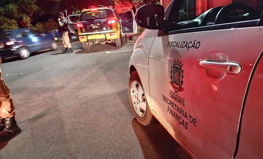 As ações de fiscalização que contaram com apoio de policiais do Paraná resultaram em 26 novas prisões por infrações relacionadas à pandemia entre domingo (7) e segunda-feira (8). O relatório da Secretaria estadual da Segurança Pública aponta, ainda, 35 estabelecimentos e 11 pessoas multados, e 23 locais interditados. - Curitiba, 09/03/2021  -  Foto: Divulgação SESP Paraná