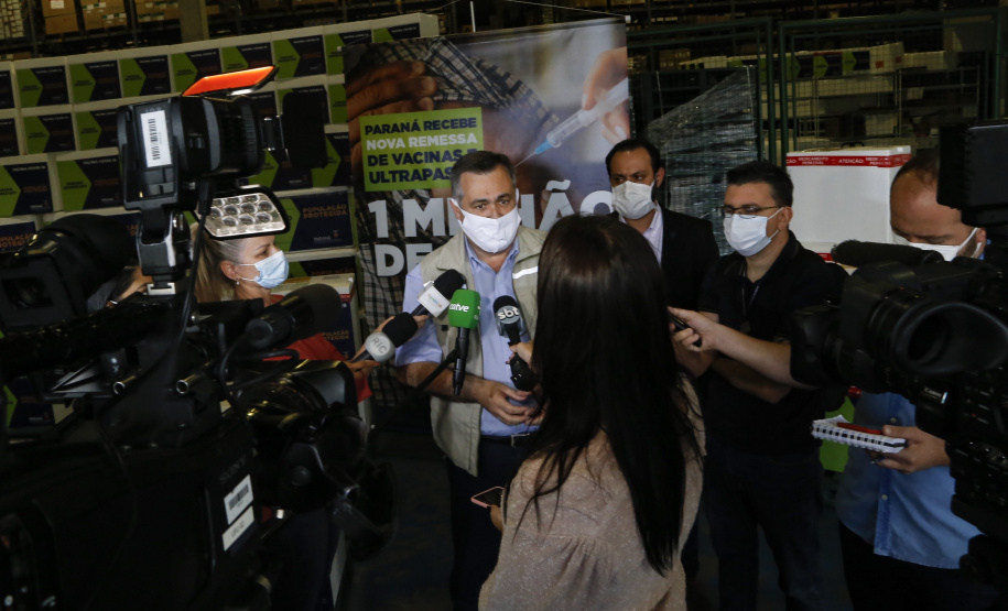 Paraná distribui novo lote e começa a vacinar idosos com mais de 75 anos.
Foto Gilson Abreu/AEN