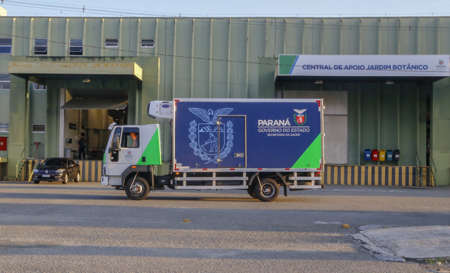 Paraná distribui novo lote e começa a vacinar idosos com mais de 75 anos.
Foto Gilson Abreu/AEN