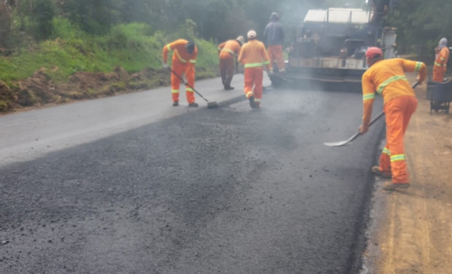 O Departamento de Estradas de Rodagem do Paraná (DER/PR) está realizando melhorias na PRC-487, trecho estadual da Estrada Boiadeira, e na PR-522, rodovias que ligam o município de Ivaí à BR-373, na região dos Campos Gerais. - Curitiba, 11/03/2021 - Foto_ Divulgação DER-PR