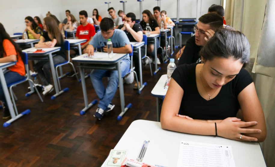 As Universidades Estaduais do Paraná adiaram as datas das provas dos vestibulares em decorrência do agravamento da pandemia de Covid-19 no Estado do Paraná. As novas datas serão decididas pelos Conselhos de Ensino, Pesquisa e Extensão (Cepe) das instituições.  -  Curitiba, 12/03/2021  -  Foto: Divulgação SETI