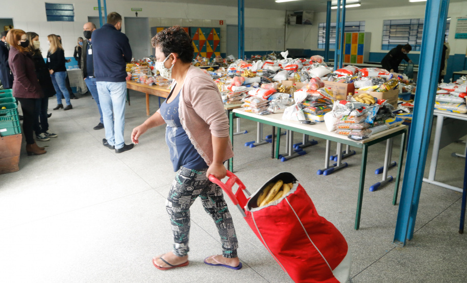 Com olhar para quem mais precisa, Estado diminui impacto social da pandemia . Gilson Abreu/AEN