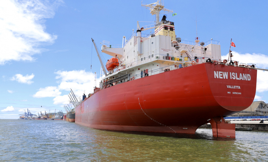 O Porto de Paranaguá completa 86 anos nesta quarta-feira, dia 17 de março, e aposta em inovação para se tornar hub logístico da América Latina. - Foto: Claudio Neves/Portos do Paraná