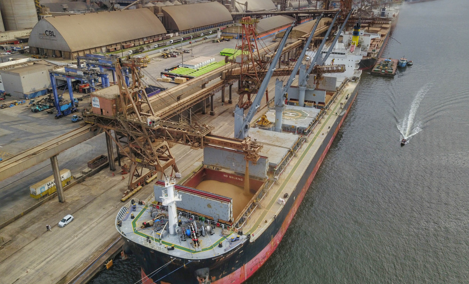 O Porto de Paranaguá completa 86 anos nesta quarta-feira, dia 17 de março, e aposta em inovação para se tornar hub logístico da América Latina. - Foto: José Fernando Ogura/AEN