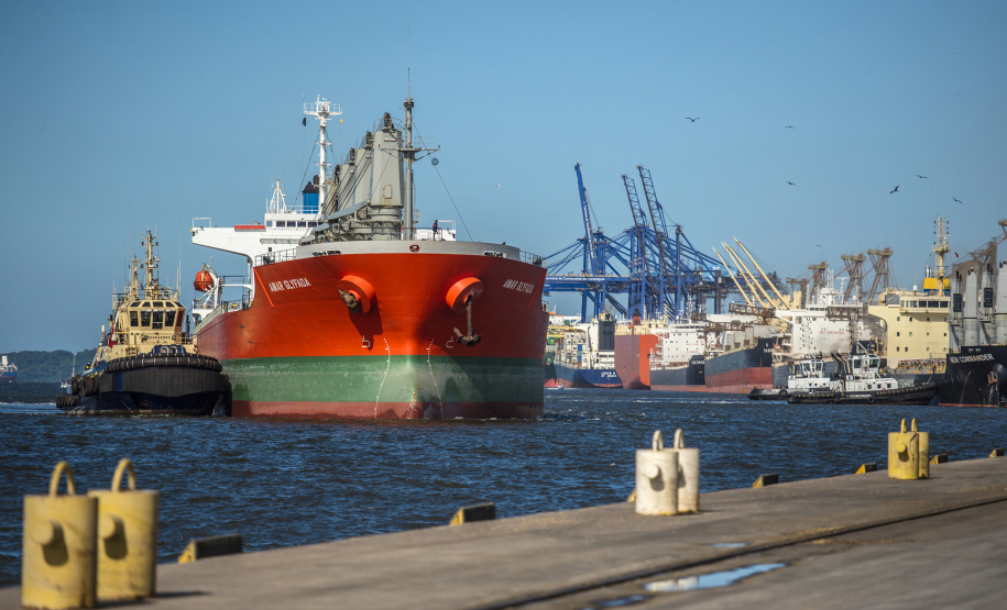 O Porto de Paranaguá completa 86 anos nesta quarta-feira, dia 17 de março, e aposta em inovação para se tornar hub logístico da América Latina. - Foto: Claudio Neves/Portos do Paraná
