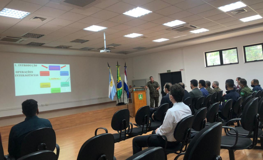 A Secretaria da Segurança Pública do Paraná (SESP), integrada com órgãos de segurança estaduais e federais, está apoiando a Operação Fronteira Sul – Ágata 21, encabeçada pela 5ª Divisão do Exército Brasileiro. -  Curitiba, 16/03/2021  -  Foto: Divulgação SESP