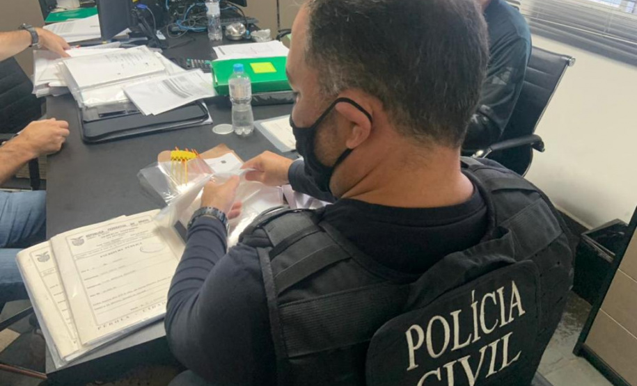 Mais de 710 policiais civis, auditores das receitas e peritos desmantelaram um esquema bilionário de sonegação nos estados do Paraná, Minas Gerais, São Paulo e Espírito Santo, nesta terça-feira (16).  Foto:SESP