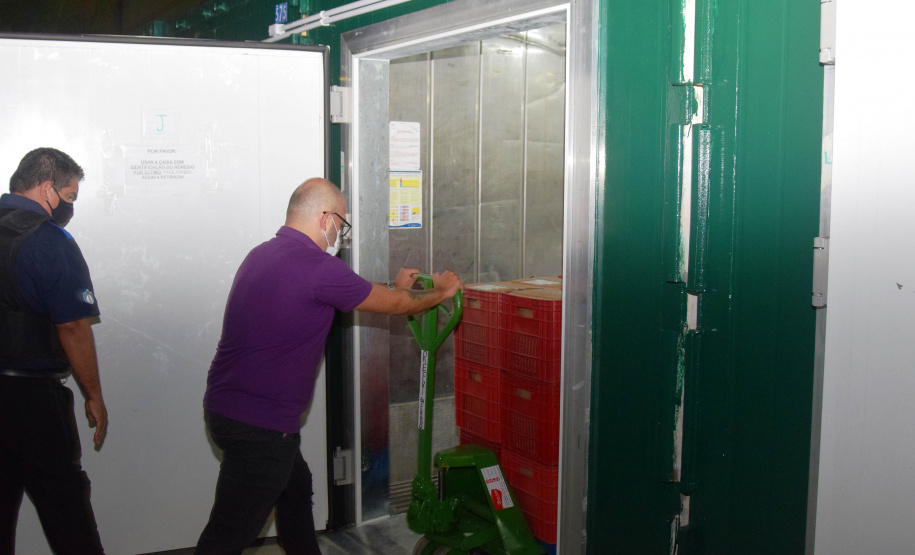 O Governo do Estado começa a distribuição da uma nova remessa de vacinas contra o coronavírus nesta quinta-feira (18). - Foto: Américo Antonio/SESA