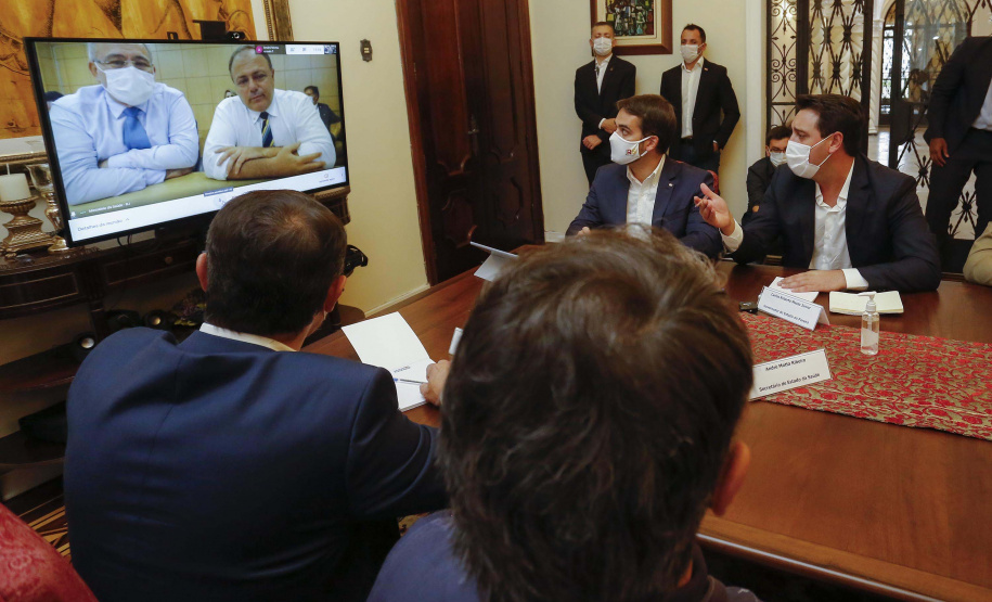 Governador Carlos Massa Ratinho Junior durante encontro com os governadores Eduardo Leite (Rio Grande do Sul) e Carlos Moisés (Santa Catarina), em Florianópolis. Foto:Jonathan Campos/AEN