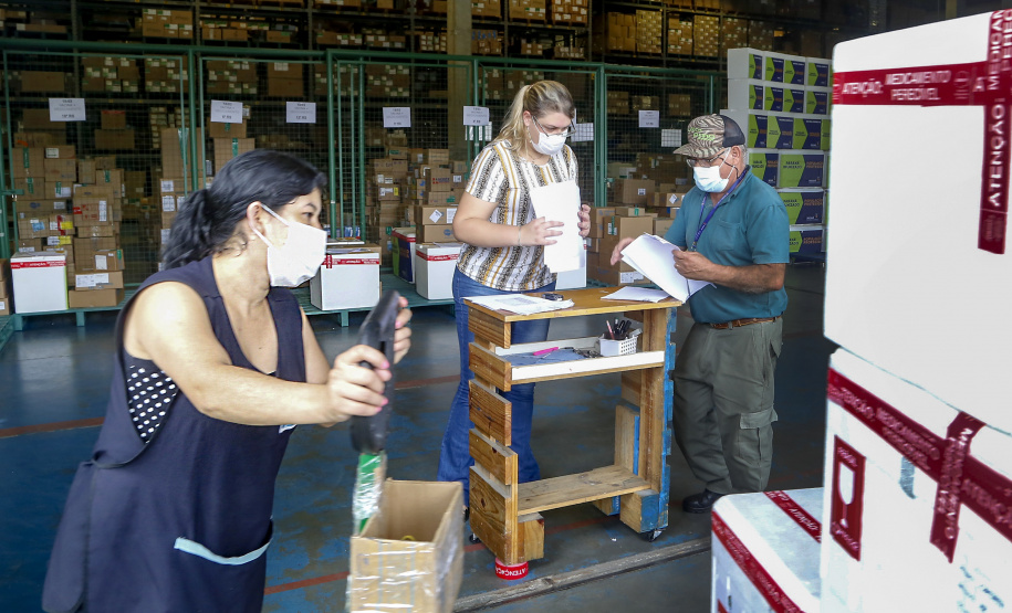 18.03.2021 - Disttribição de vacinas para o interior do estado.
Foto: Gilson Abreu/AEN