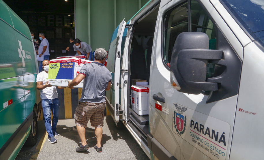 18.03.2021 - Disttribição de vacinas para o interior do estado.
Foto: Gilson Abreu/AEN