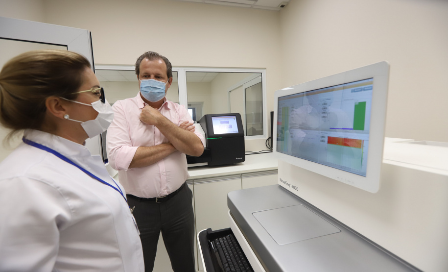 Vale do Genoma O Governo do Paraná lanca o Vale do Genoma, um polo de startups voltado para saúde e genética. Pioneiro no Brasil e no mundo, o projeto será instalado em Guarapuava, no Centro-Sul do Estado. Visita ao IPEC - Instituto para Pesquisa do Cancer. 18/03/21 - Foto: Geraldo Bubniak/AEN