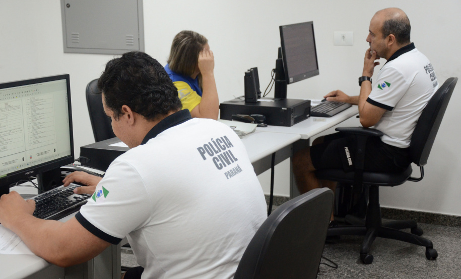 A Polícia Civil do Paraná (PCPR) realizou mais de 9,4 mil procedimentos de polícia judiciária durante o Verão Consciente 2020/21, no Litoral do Estado. A operação aconteceu do dia 21 de dezembro de 2020 até o dia 9 de março deste ano, nas cidades de Matinhos, Morretes, Paranaguá, Antonina, Pontal do Paraná e Guaratuba.  -  Curitiba, 18/03/2021  -  Foto: Fábio Dias/PCPR