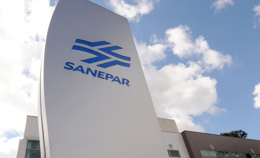 Clientes da Sanepar podem parcelar em até 60 meses débitos acumulados até dezembro do ano passado. O Programa de Recuperação de Crédito Cliente Particular (Reclip) dispensa o valor de entrada, retira a multa de 2% e reduz a taxa de juros de 0,46% para 0,1% ao mês. -  Curitiba, 18/03/2021  -  Foto: divulgação Sanepar