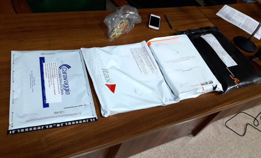 O Departamento de Estradas de Rodagem do Paraná (DER/PR) realizou nesta sexta-feira (19) aabertura dos envelopes com os documentos de habilitação das empresas disputando aexecução das terceiras faixas da PR-092, entre Jaguariaíva e Santo Antônio da Platina, daregião dos Campos Gerais ao Norte Pioneiro. - Curitiba, 19/03/2021 - Foto: Divulgação DER