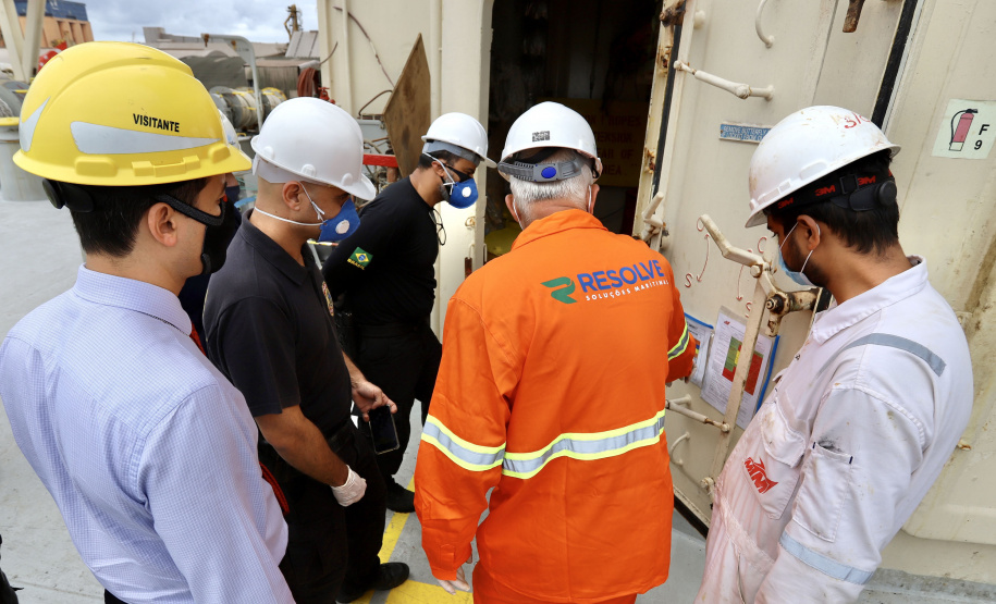 A Portos do Paraná compartilha com a Polícia Federal os dados obtidos nos 27 programas de monitoramentos ambientais. As informações colaboram com a operação ?30 Days at Sea 3.0? (30 Dias no Mar) da International Criminal Police Organization - INTERPOL. A ação envolve cerca de 60 países e tem como foco principal o combate à poluição marítima. - Curitiba, 19/03/2021 - Foto: Claudio Neves/Portos do Paraná