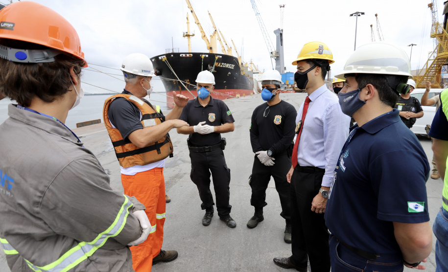 A Portos do Paraná compartilha com a Polícia Federal os dados obtidos nos 27 programas de monitoramentos ambientais. As informações colaboram com a operação ?30 Days at Sea 3.0? (30 Dias no Mar) da International Criminal Police Organization - INTERPOL. A ação envolve cerca de 60 países e tem como foco principal o combate à poluição marítima. - Curitiba, 19/03/2021 - Foto: Claudio Neves/Portos do Paraná