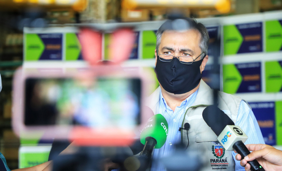 Distribuição de vacinas para as 22 Regionais de Saúde do Estado. Na foto, o secretário da Saúde Beto Preto - Curitiba, 22/03/2021 - Foto: José Fernando Ogura/AEN