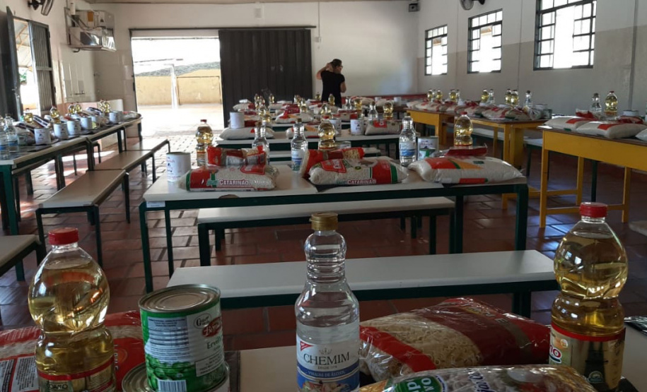 A Secretaria de Estado da Educação e do Esporte (Seed-PR) informa que fará a distribuição de alimentos perecíveis e não perecíveis da merenda escolar no próximo dia 31 de março. - Foto: Divulgação SEED