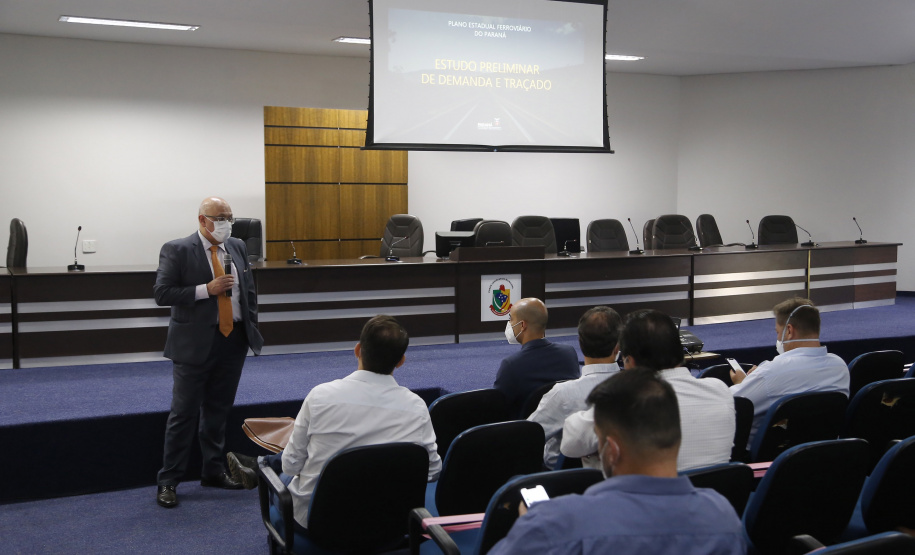 Reunião do grupo técnico do Paraná com o Prefeito de Maracaju Marcos Calderan
Foto Gilson Abreu/AEN