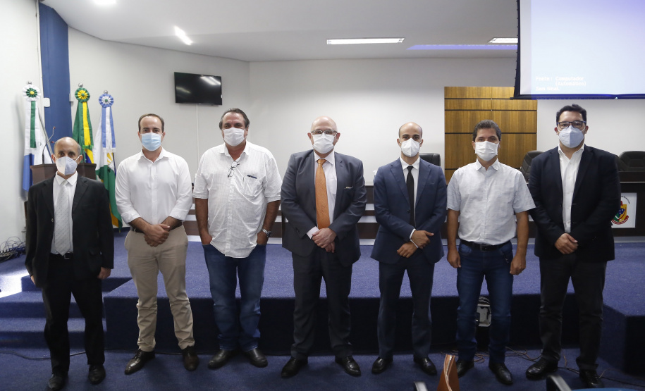 Visita do grupo técnico ao ponto de ligação da nova Ferroeste com a malha oeste.
Foto Gilson Abreu/AEN